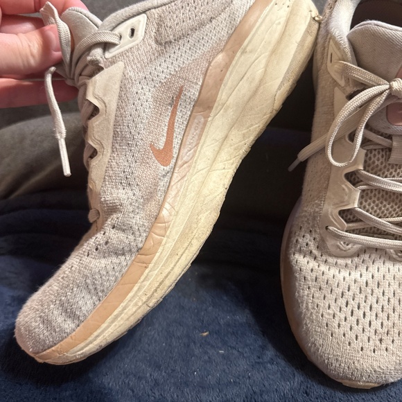 Nike air womens athletic shoes size 9 - Picture 5 of 8